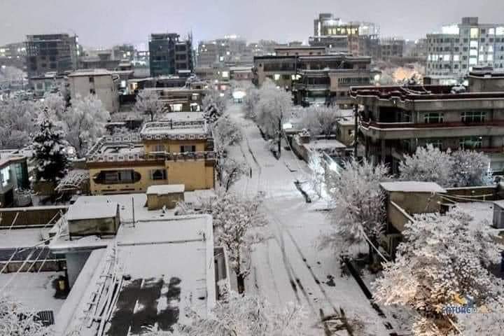 وران يې نه کړی زما زړه دی کابل کور د پښتــــــــــانه دی #snowfall