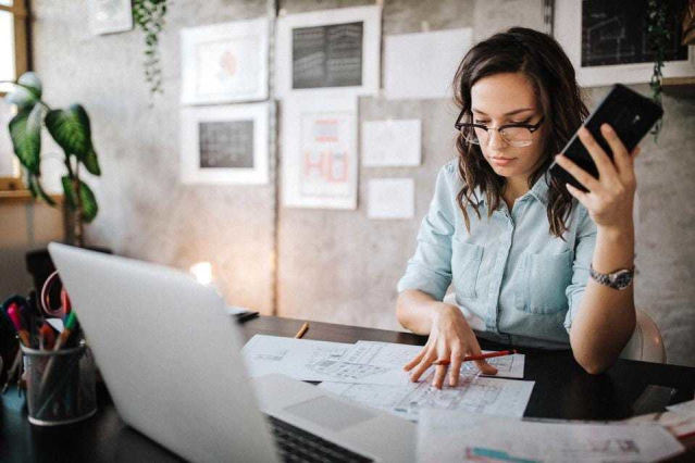 tccaldas's tweet photo. Why should your small business upgrade to #5G devices on our #5Gnetwork? Maximum speed. Minimal latency. Improved mobile experience. https://t.co/MoRJiE7Qsw https://t.co/SsUgim2ikF