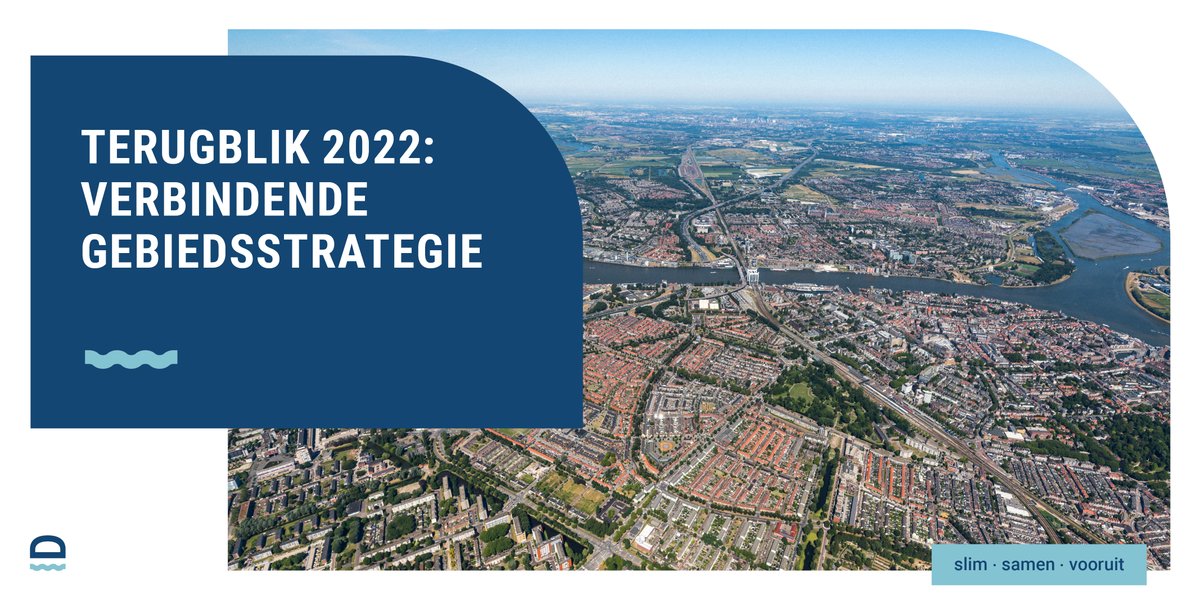 Een terugblik op 2022, met deze keer: de Verbindende Gebiedsstrategie. Architecten Adriaan Geuze &amp; Francine Houben hebben dit inspiratiedocument opgesteld met wat er o.a. in de toekomst mogelijk zou kunnen zijn in de regio. 

Teruglezen kan hier ⤵️
smartdeltadrechtsteden.nl/projecten-en-c…