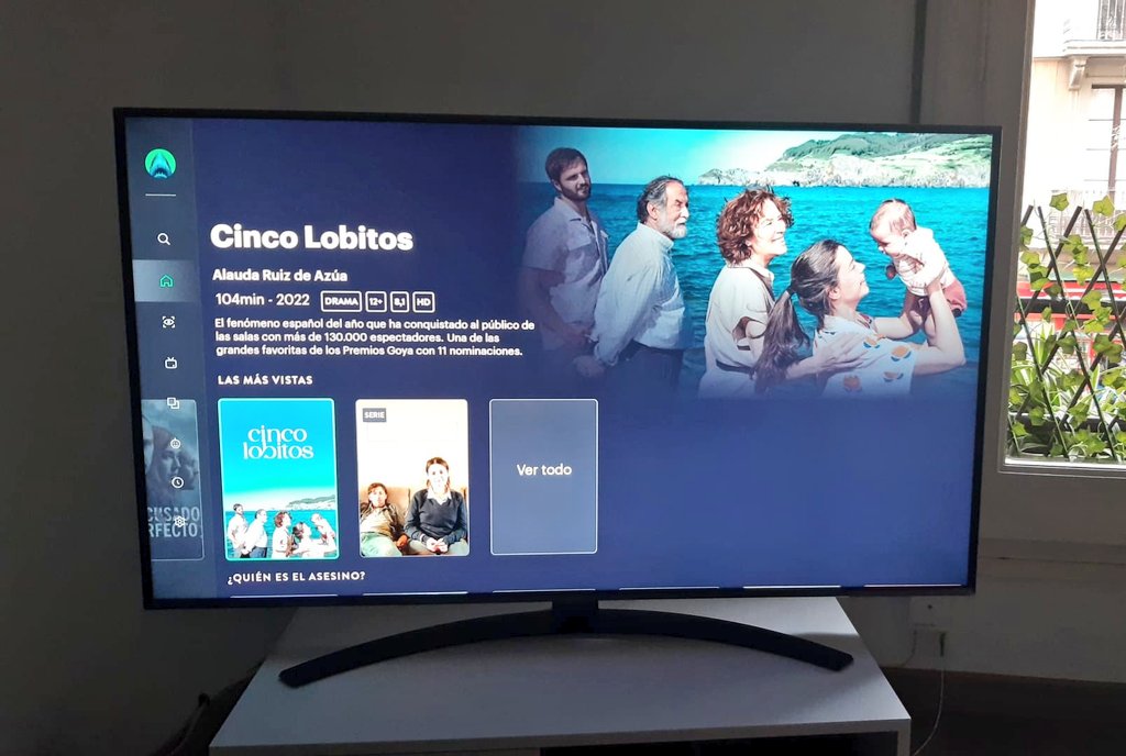 criticonamente's tweet photo. Estrenando TV con Cinco Lovitos.
Peliculón sobre la vida misma. Pone de relieve el amor del núcleo familiar. Emocionante pero no sensiblona, incluso vitalista.
8/10 https://t.co/eygcZsAaBX
