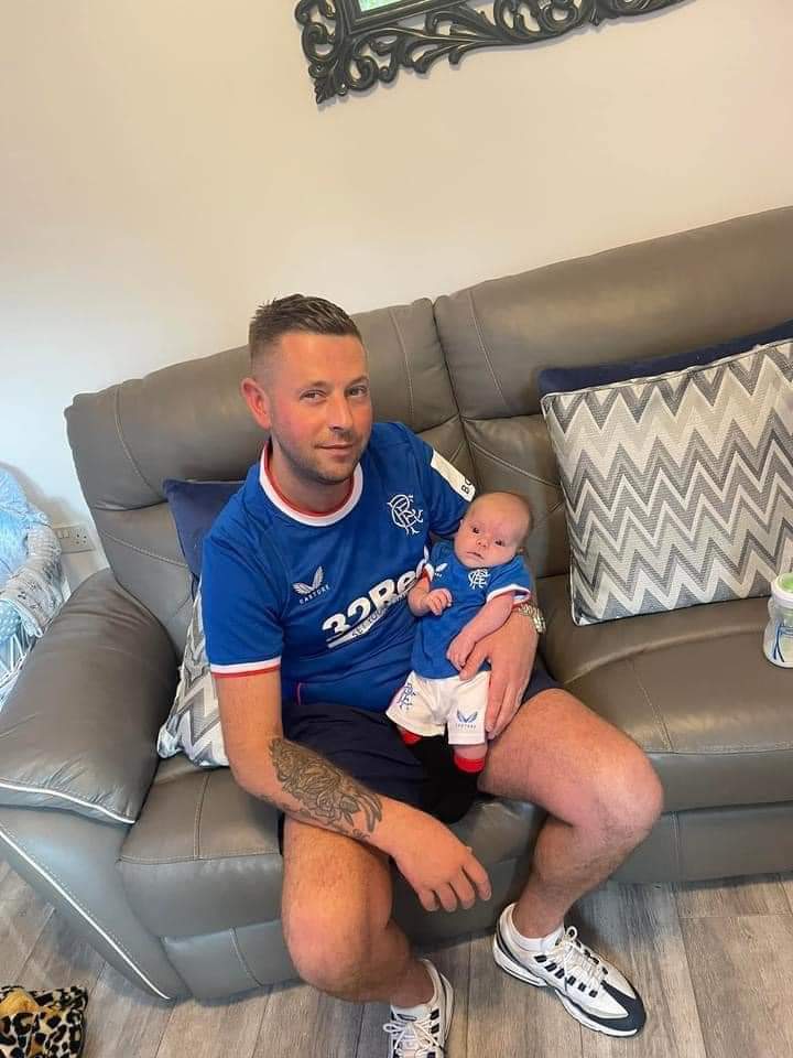 Bobby Fraser passed away at the age of just 6 months old.

The Rangers fans aim to do a minutes applause for the wee man on 6th min against us on Monday.

Please if you are one of the 708 in attendance, Show your respect towards this young child, Afterwards you can shout &amp; sing.