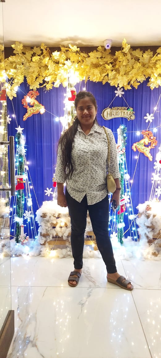 Liza Newar tweet media