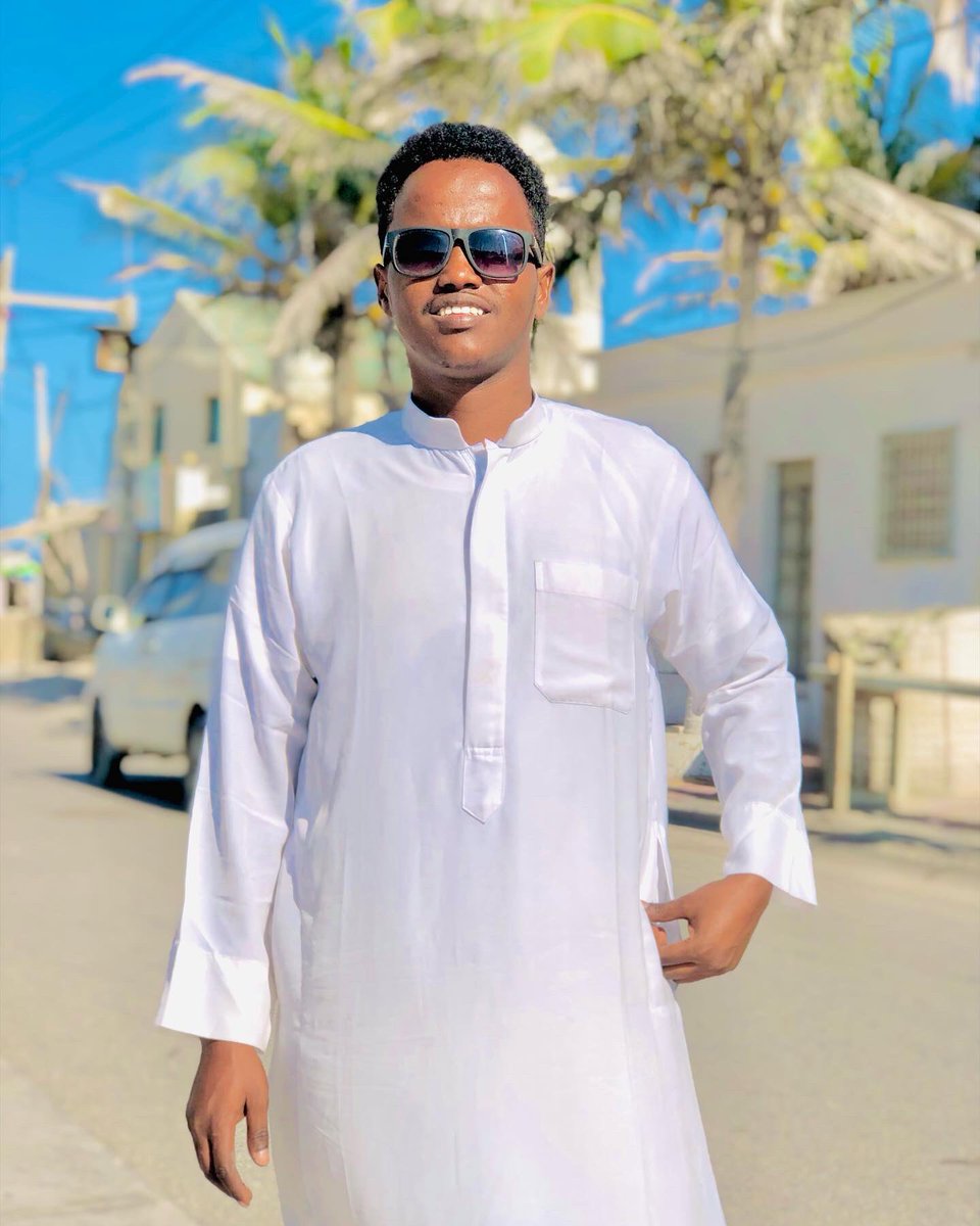liiabdii's tweet photo. Nolasha dhan Waa Caafimadka iyo Cibaadada Kulamaa Intaa Ay Hagaagaan Waxwalba Hagag
marna ha is dhiibin ll Qaraabo Jumco Mubarak❤️ https://t.co/4hjz9IjuTK