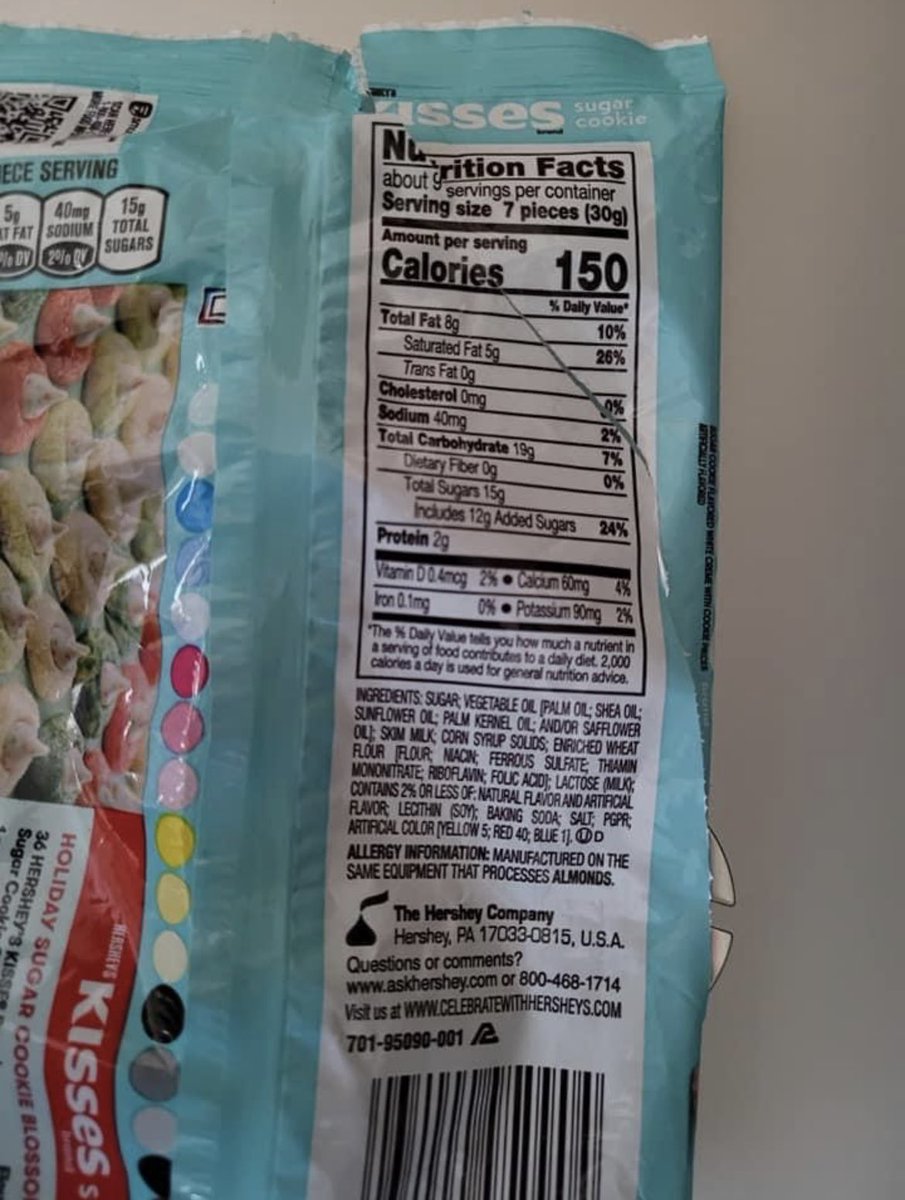 TLeMayDavis's tweet photo. @Hersheys maybe put ALL the Allergens under *Allergen Information* 🥴 or at the very least make them bold in the ingredient list. That’d be helpful. Thanks. https://t.co/7jSf03kRkJ