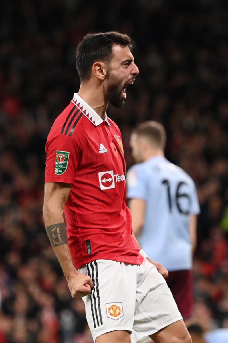 UtdPlug's tweet photo. 🚨🇵🇹 Bruno Fernandes has created 32 chances from open play in the Premier League this season — no player has created more. @AdamGMillington 📊 https://t.co/e3lAglQ72A