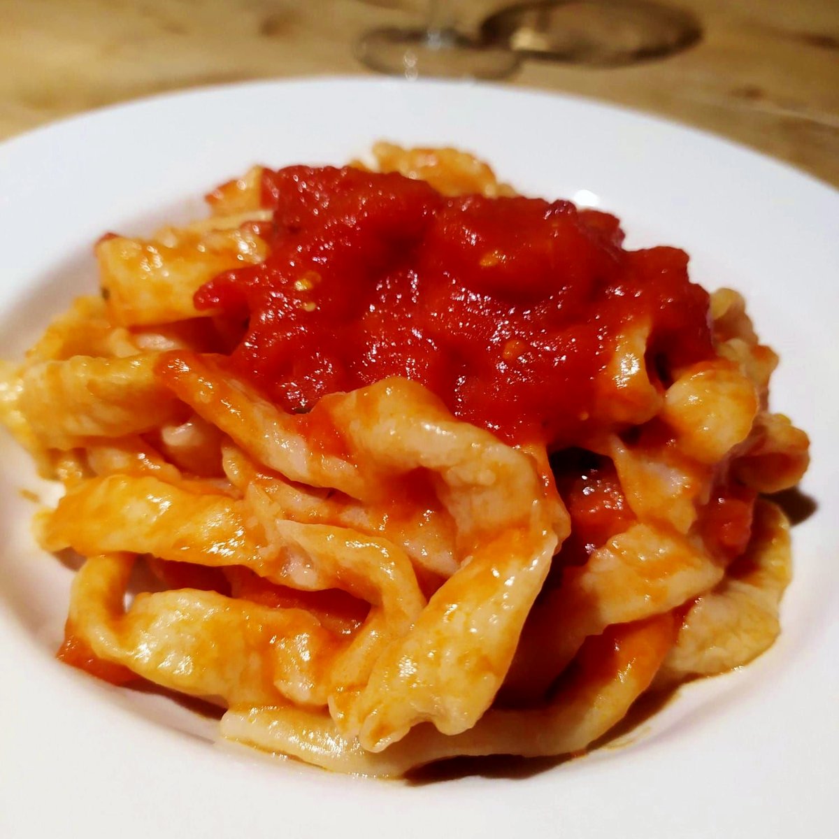 lefrancbuveur's tweet photo. La ricetta delle sagne alla molinara https://t.co/wxIc2aXoxP
#cameradicommerciodirietieviterbo #buonefeste #auguri #buonanno #sagne #invitedby #gifted #cucinareatina #cittaducale https://t.co/PghkBsaeS6