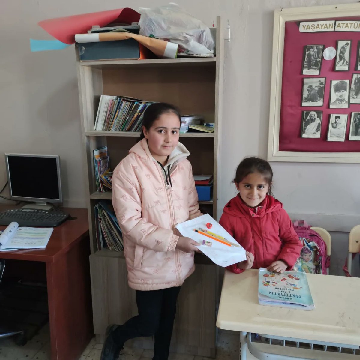 Dkayailkorta's tweet photo. ERBAP kapsamında 6/A sınıfı öğrencilerimizin hazırlamış olduğu sosyal sorumluluk ve gönüllülük projesi.
@tcmeb
@Erzurum_Mem 
@skaygusuz 
@Karayazimem 
@muhliscicek25 https://t.co/5gHRrT13Pv