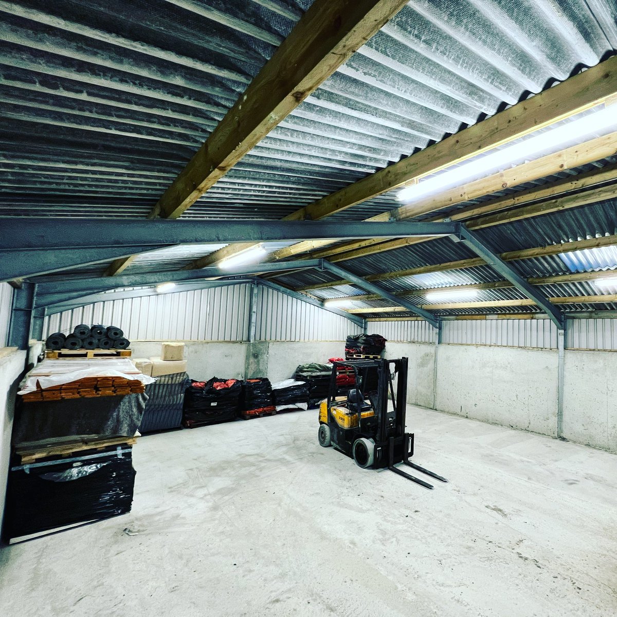 It’s been an exciting day! We’ve moved into our new store in Sanday!
.
#orkney #haulage #islandlife #smallbusiness #roadhaulage #sanday