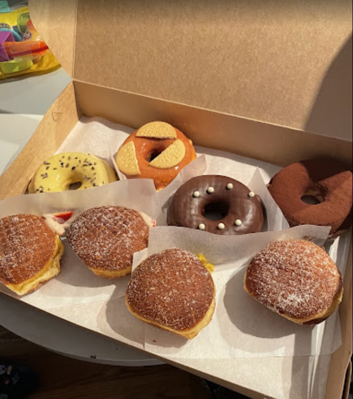 ZachCox25's tweet photo. Oh my goodness, this is a delicious dessert. https://t.co/fgjn5LSb3X