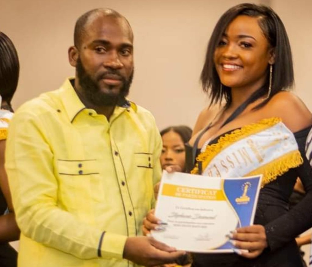 lavi_info's tweet photo. Rosy PAROLINE remporte la grande finale de la 5ème édition du concours " Miss'Ouest Haïti 2022 " qui s'est tenue à l'hôtel Caribe le Mardi 27 Décembre dernier. https://t.co/XoTQmlz8rK