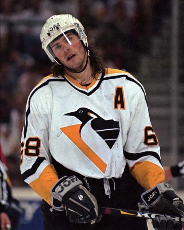 LambertiAdriano's tweet photo. @claytonchambrs Jaromír Jágr @68Jagr https://t.co/zqyLrWx4JB
