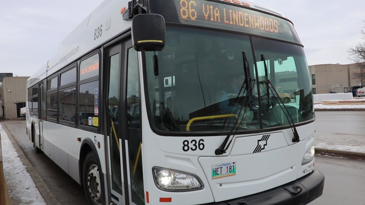 cityofwinnipeg's tweet photo. Are you going out for New Year’s Eve? Make sure to get home safely! @winnipegtransit is offering free rides on Dec. 31 starting at 7 p.m. More info: https://t.co/GgFWOXlymc
---
Déplacements gratuits à bord des autobus de Winnipeg la veille du jour de l’An https://t.co/cuBalgDVat https://t.co/w2NDpMeYxZ