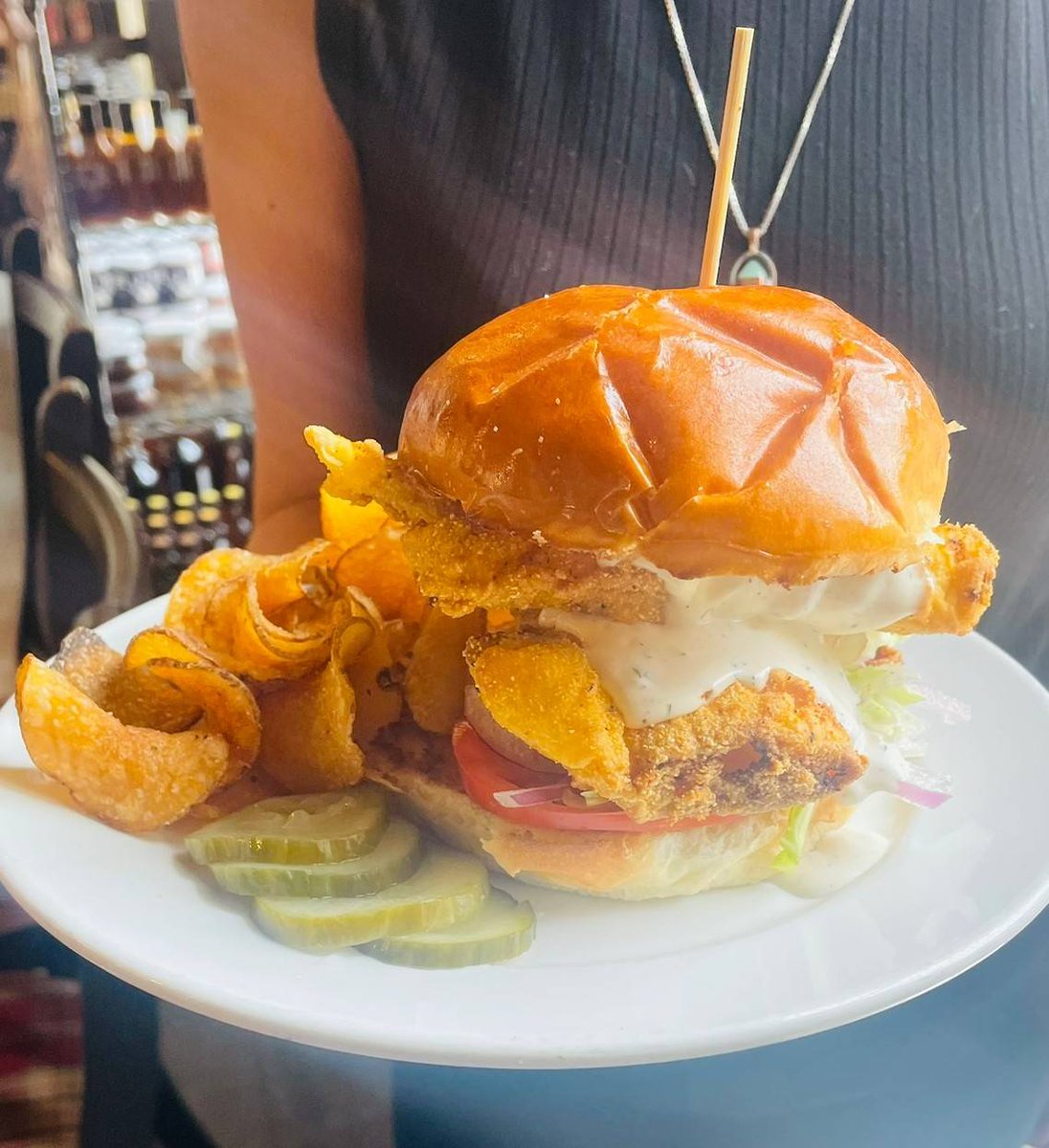 imperialmarkeat's tweet photo. A feature so good, you could even say it glows!

Cornmeal crusted haddock with lettuce tomato shaved red onion &amp; dill aïoli. Available all day today!

#eatlocal #supportlocal #kwfoodies #fitwr #wilmotawesome #savourstratford #foodies https://t.co/SLQLqqUxLo