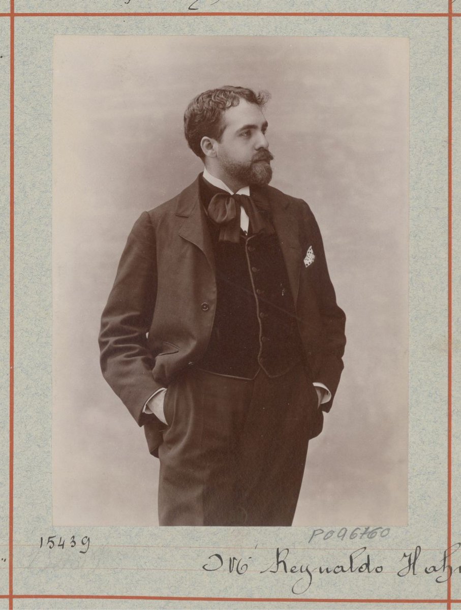 GeorgFriedrich2's tweet photo. Conservé dans un magasin de la bibliothèque de l'Opéra et interdit de communication pendant 64 ans, le Journal de Reynaldo Hahn (du moins une importante partie) est enfin édité ! Pourquoi sa publication est-elle un événement littéraire ? 
Éléments de réponse (personnels) ici : 🧶 https://t.co/aZtU2xCyMM