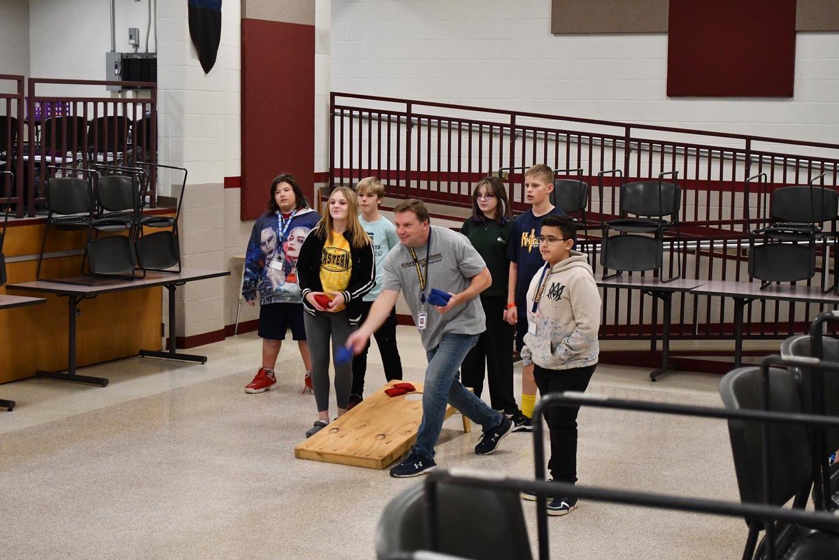 Eastern York Middle School Student Council tweet media