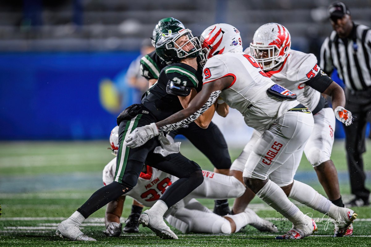 MiltonEagles_FB's tweet photo. 𝐃𝐋𝐔? #𝙒𝙝𝙤𝙨𝙉𝙚𝙭𝙩
@CoachCiarletta 

2018 - @allenfootball12 12 Sacks (7th in 7A)
2019 - @jnthnpttmn 12 Sacks (5th in 7A)
2020 - @LebbeusO 21.5 Sacks (1st in the state)
2021 - @AJCrawford38 13 Sacks (4th in 7A)
2022 - @owen_s_phillips 15.5 Sacks (4th in the state) https://t.co/cL5PWr2h6c