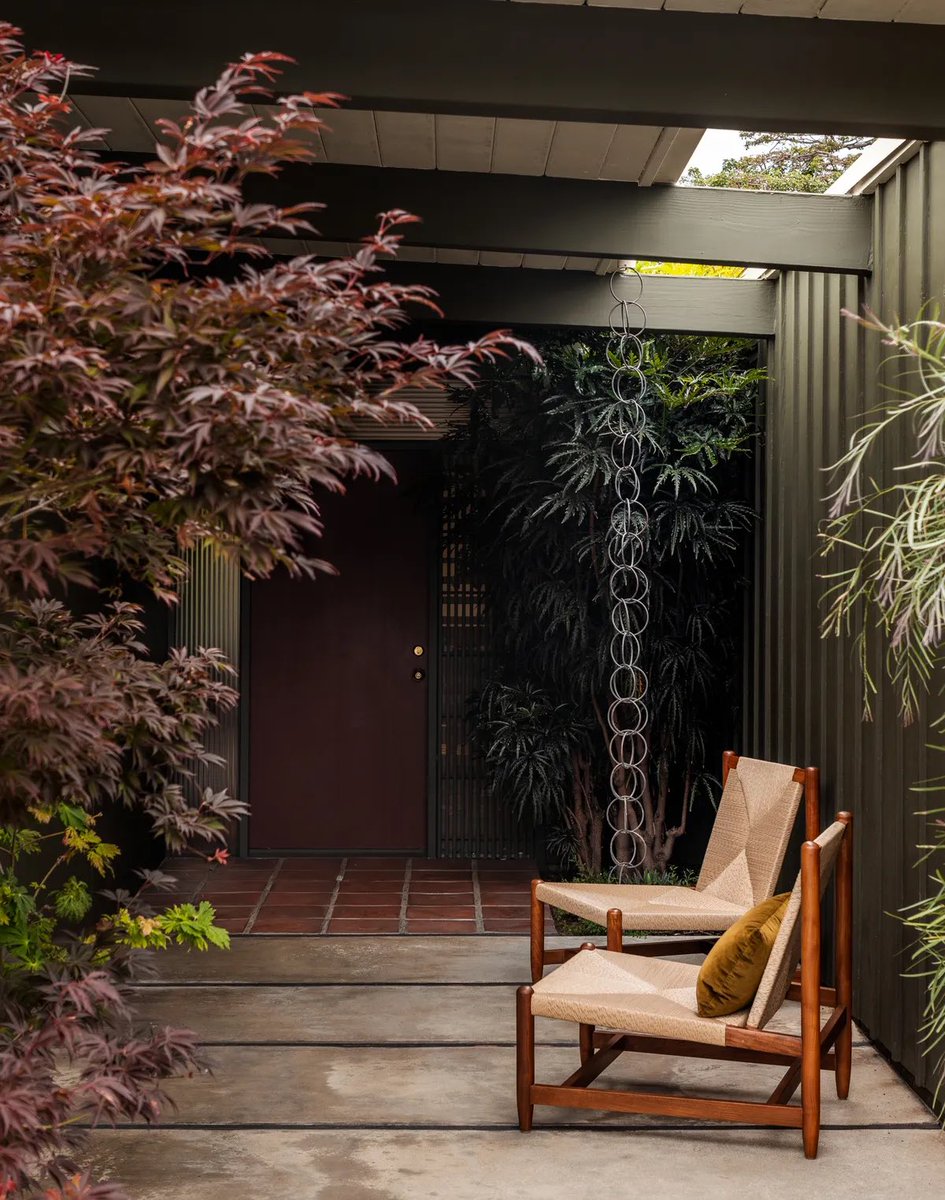 NATALIALABEL's tweet photo. Interior designer Meghan Eisenberg’s midcentury home in Los Angeles. https://t.co/1jEhNXhNST