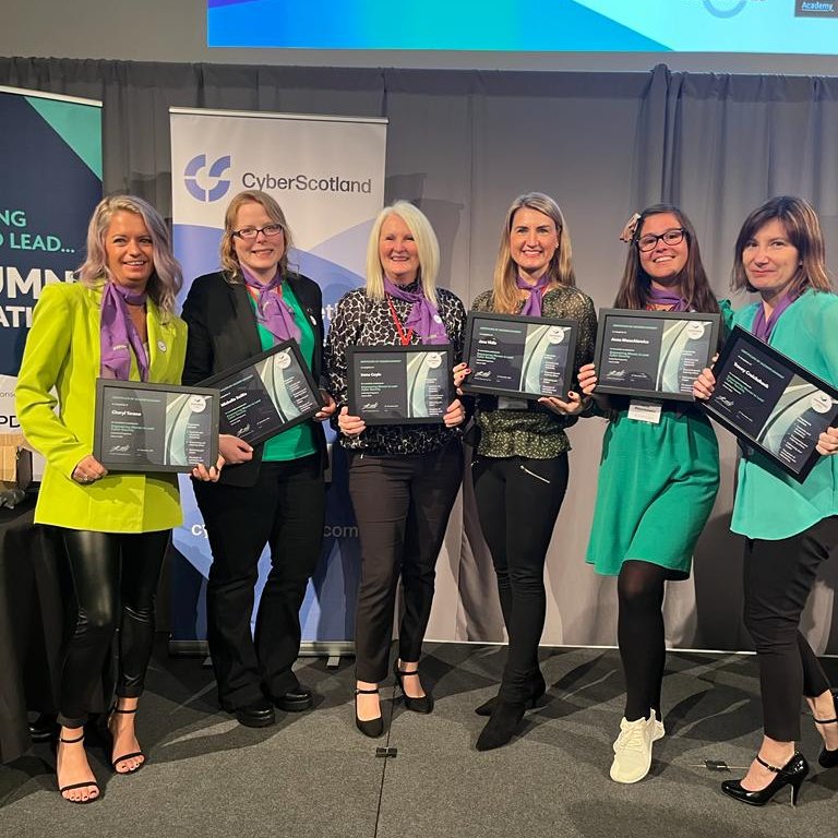 To all ladies in my network - 
Make sure you don't miss out on this amazing opportunity to become a #CyberSecurity leader in UK!
  
Check out this website for more info about Empowering Women to Lead Cyber Security!
empowering-you.co.uk/what-we-do/emp…

#empoweringyou #AllTheCyberLadies