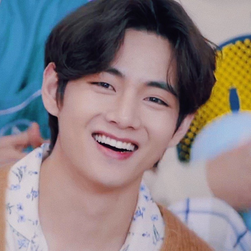 Januari_2801's tweet photo. Por muchos días de felicidad en tu vida y mucha salud✨
Felicidades mi niño precioso, mucho amor para tí 💕💜

@BTS_twt
#HappyBirthdayTaehyung #TaehyungDay #HappyVDay https://t.co/DTvHI77bol