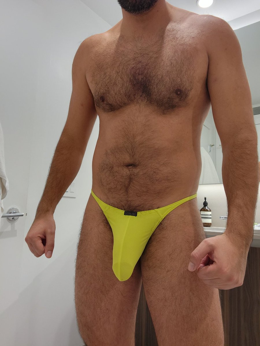 johnythick00's tweet photo. #thong https://t.co/c5o3jDLRQR