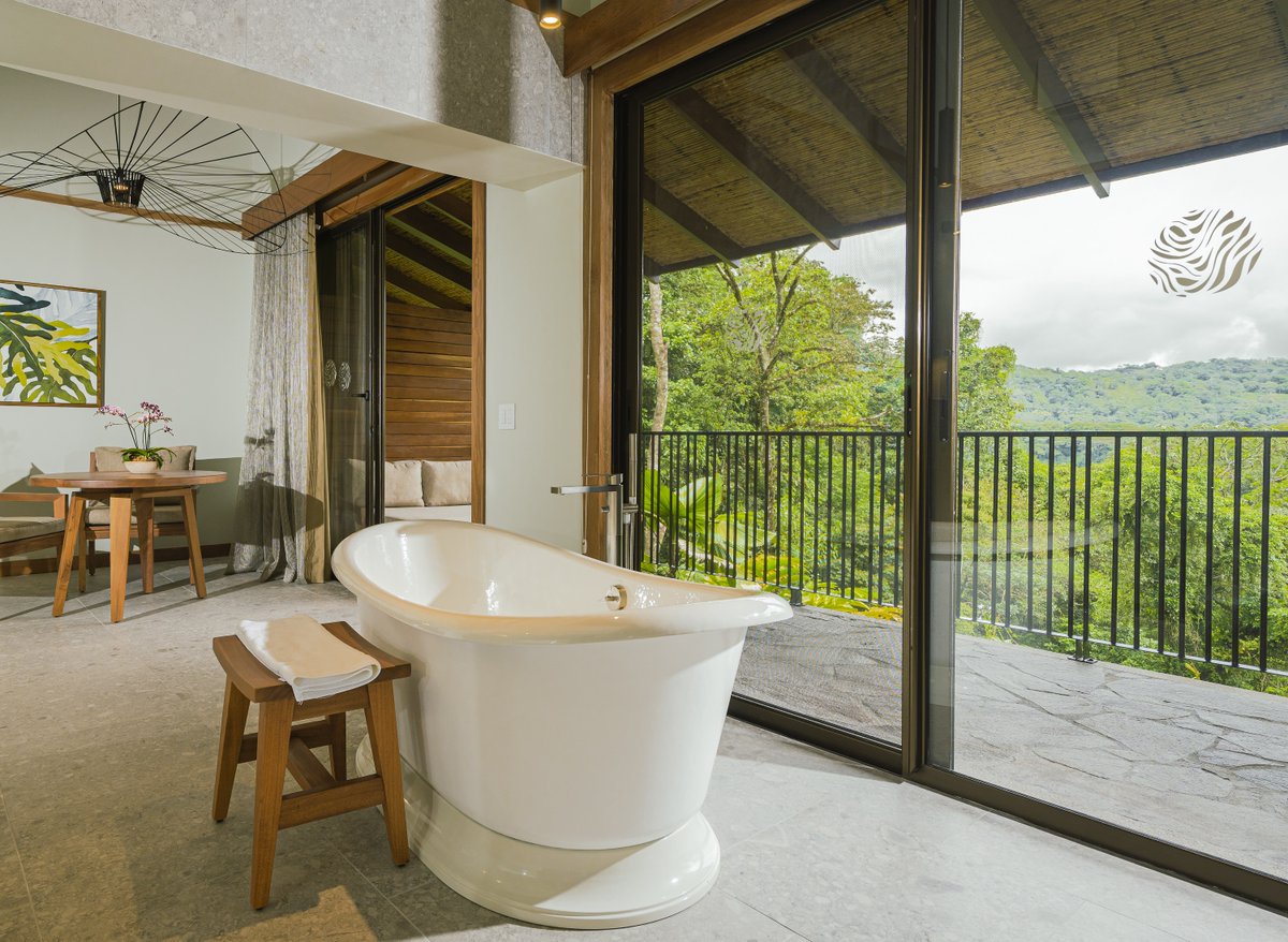 SLHLuxuryHotels's tweet photo. Tabacón, our #ConsiderateCollection hotel in the Costa Rican rainforest, has unveiled fourteen new Honeymoon Suites and Rainforest Rooms, featuring plunge pools fed directly by thermo-mineral water from volcanic hot springs and living plant walls. https://t.co/2blfL0ldjP https://t.co/opqSnUkOgy