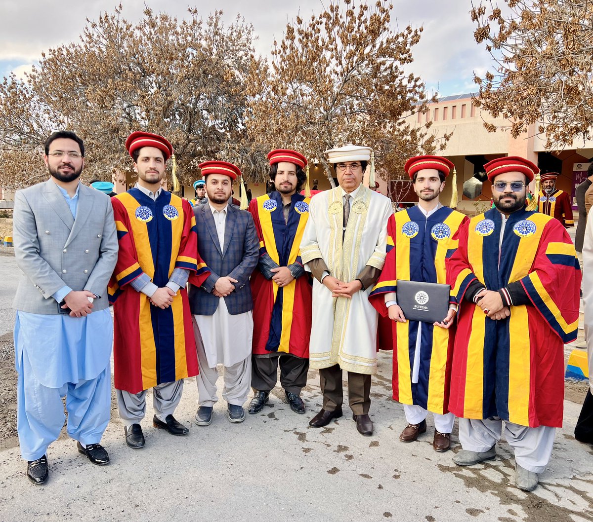 Arghwand_06's tweet image. Graduation is not the End. Its the beginning 
#Buitems 
#Convocation2022
#Graduated