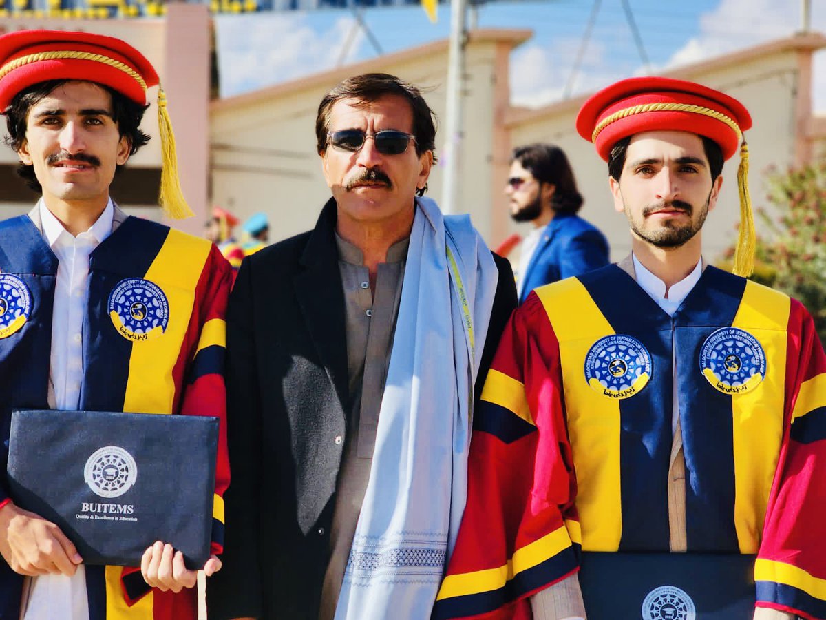 Arghwand_06's tweet image. Graduation is not the End. Its the beginning 
#Buitems 
#Convocation2022
#Graduated