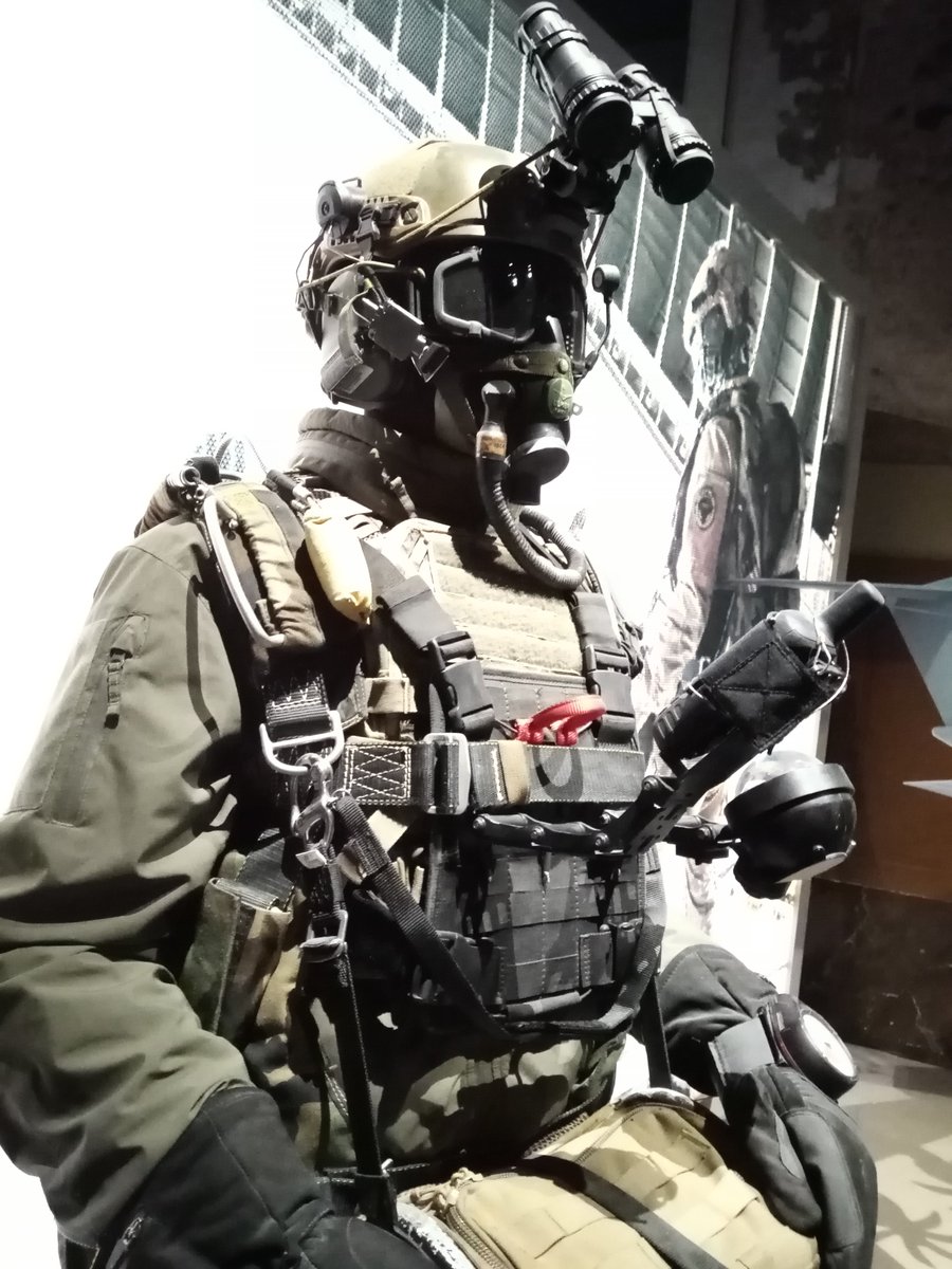 SCamblong's tweet photo. ▪️Exposition #ForcesSpeciales @MuseeArmee à #Paris (▶️29/01) : Découvrez les coulisses de l’une des entités les plus discrètes de nos armées et vivez une immersion inédite au cœur de ces unités d'exception! 
▪️Bravo aux équipes du #musee de l'#Armée pour cette #expo passionnante! https://t.co/DFP4jU4mL1