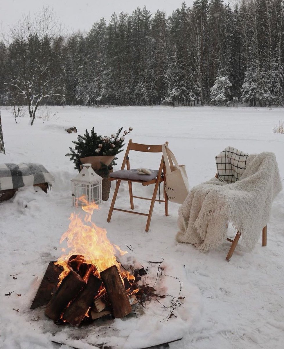 GregW on Twitter "RT tmbIrpics Picnic 🧺 🔥🥶"