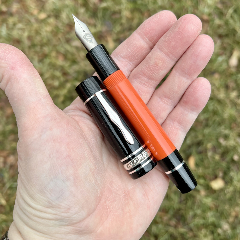 ScriptoriumPens's tweet image. Here’s a custom MB Hemingway Homage. The materials of black &amp;amp; coral alumilite were made by Bob Dupras. The Silver Vintage MB Style clip &amp;amp; Center Cap Band were made by Mike Redburn. The Nib, a #8 Bock Titanium, was tuned by Mark Bacas nibgrinder.com.
#fountainpen #ink