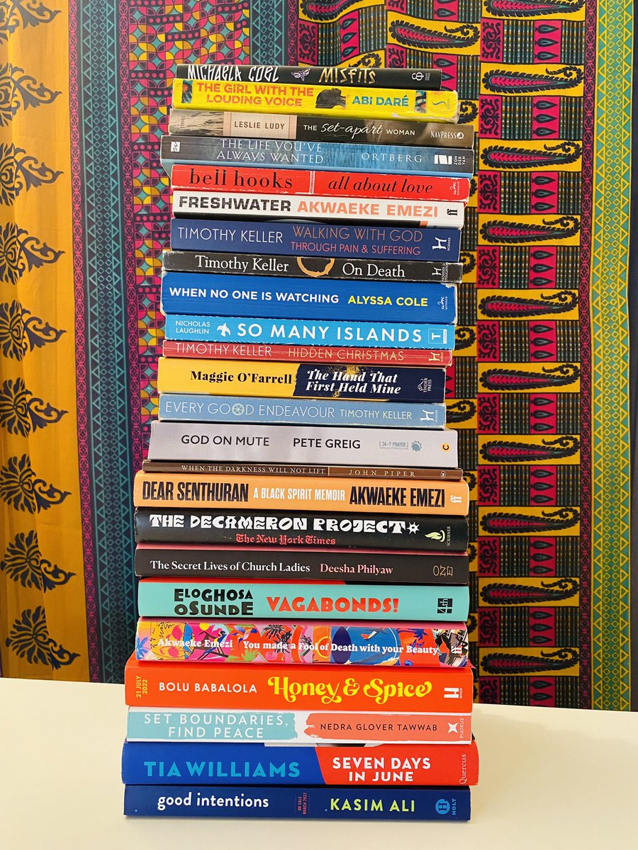 _shaniakilah's tweet photo. The books I read in 2022 😍😍 https://t.co/EjCJbnmUOy