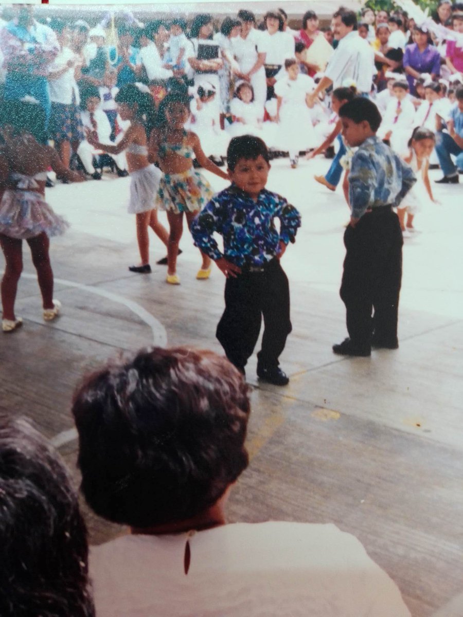 GeoSantiagoM's tweet photo. #Happiness #Childhood #Memories #Queer #LGBTQIA #BiInSTEM
Evidence that I liked to dance and be queer since I was a little boy... ๐ณ๏ธโ๐
Geo, May, 1994. https://t.co/4nm9vHkFu9