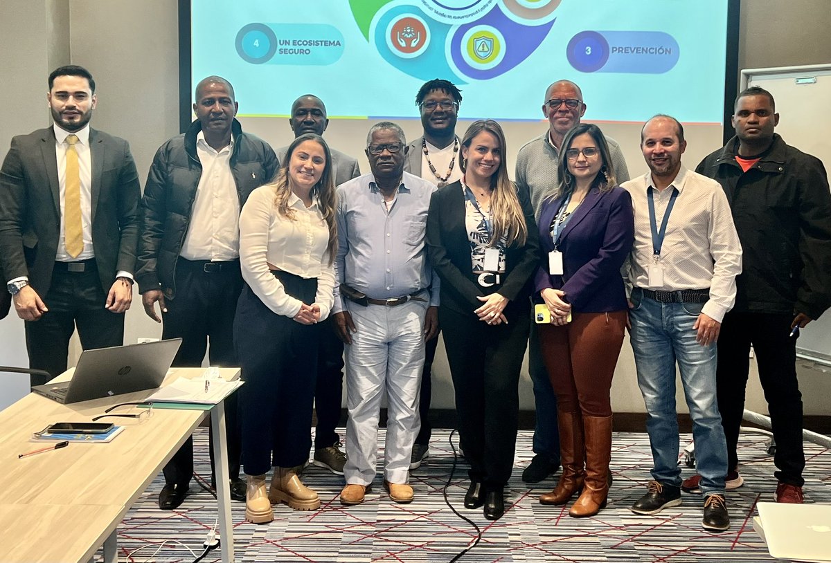 Jfelipetv's tweet photo. Con la Viceministra @NohoraMercadoC asistimos a la mesa técnica con delegados de la Comisión Consultiva de Alto Nivel de las comunidades Negras, Raizales y Palenqueras, donde presentamos la oferta de apropiación digital de cara a las necesidades específicas de estas poblaciones. https://t.co/VTqocF0pHG