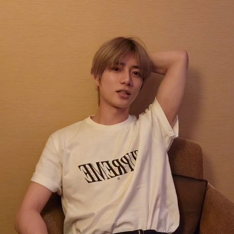 flannelgyu's tweet photo. choi beomgyu is so attractive, he makes me lose my mind without even trying https://t.co/ZNUDaWtTkd