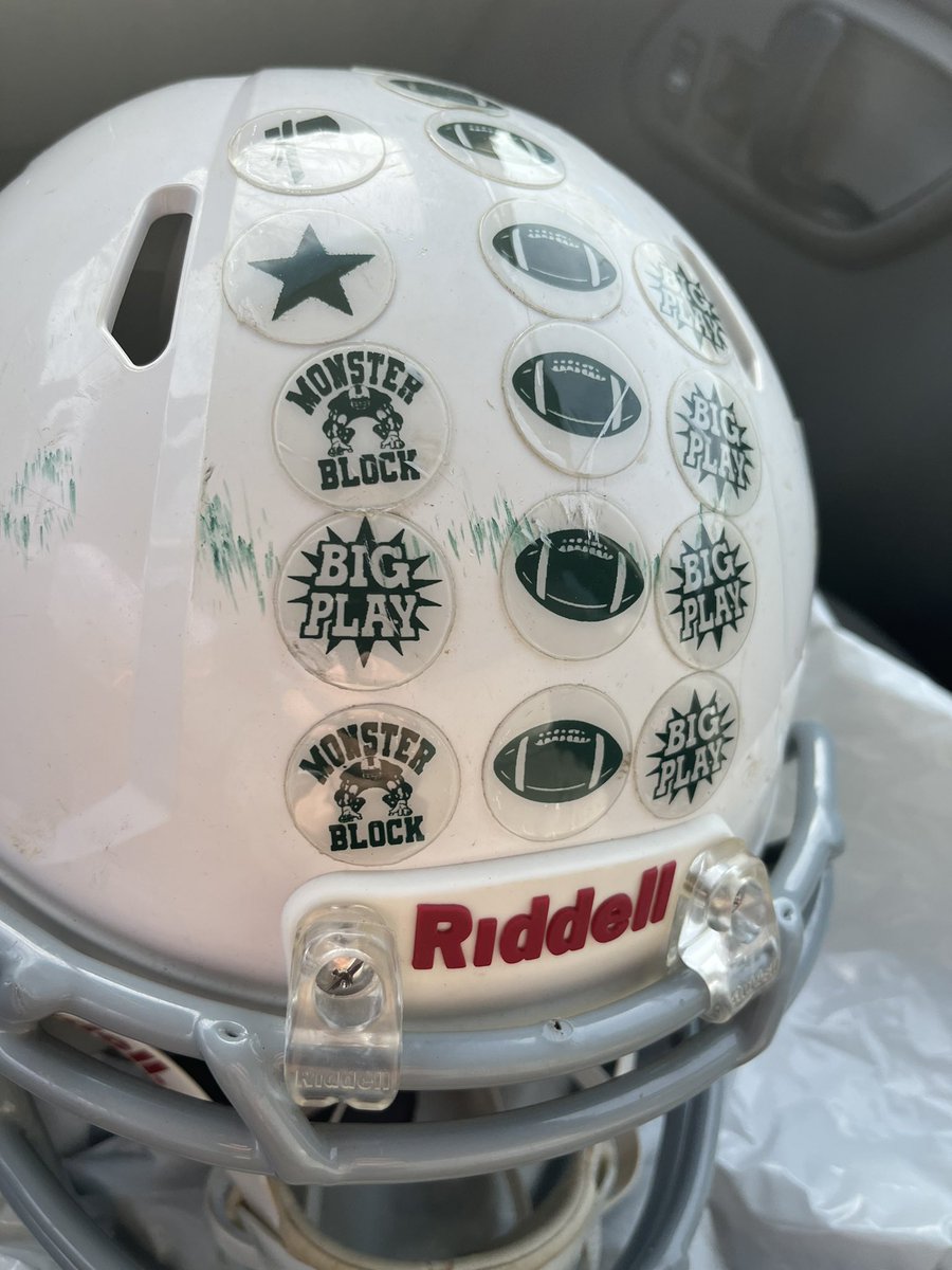 doug8833's tweet photo. @JimMurphy36 I think I got one of your helmets from 2017 it was at a goodwill in ct. what do you think. Thanks for your time. Doug https://t.co/HmaZAunmfP