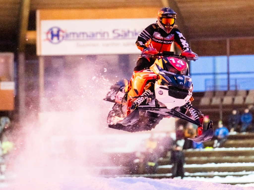 snowcrossoulu's tweet photo. Ladies Champions 2022 🤩
🏆️#14 Thea Arnesson
🥈#96 Hilda Öhman
🥉#75 Davina Backteman

#stadioncrossoulu
#stadioncross
#snowcrossoulu
#snowcross
#snocross
#skotercross https://t.co/uYGbyIM0jC