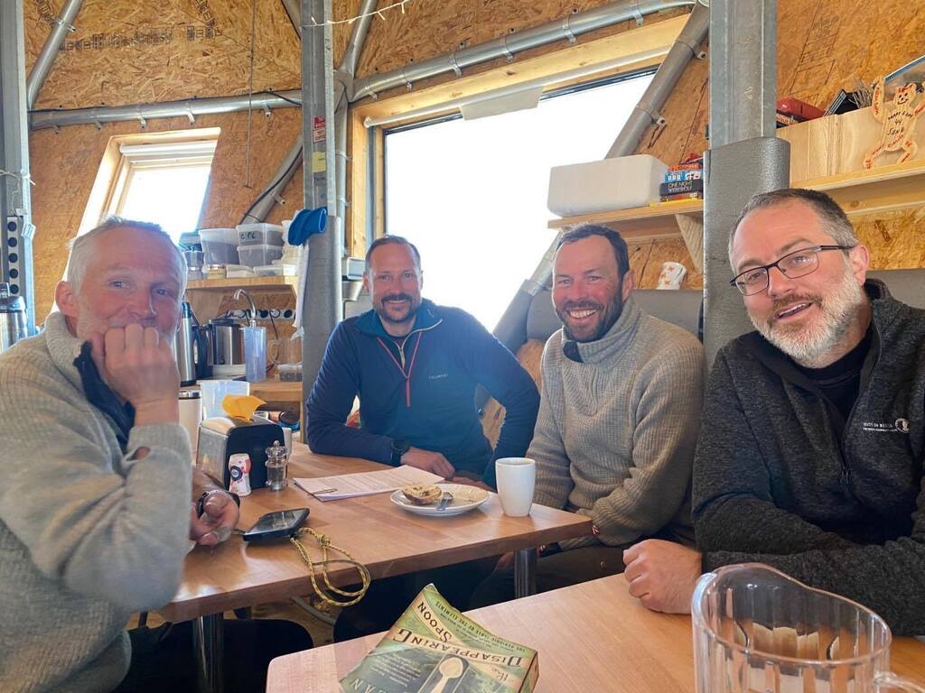 nissenjo's tweet photo. Was a pleasure to host HKH Kronprins Haakon at #egripcamp
Here here with Vegard Ulvang and Ronny Finsås in the Dome!
https://t.co/DQbJ0ShynE https://t.co/8j2ZSqa2kb https://t.co/Fv73Zcxb3j