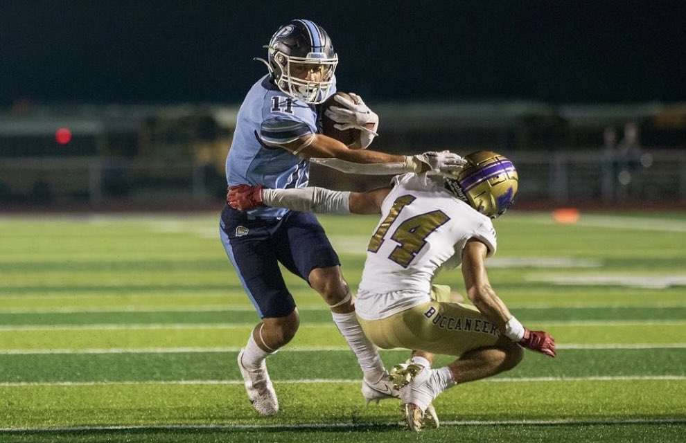 LeroyRod11's tweet photo. UNSIGNED 2023 Multi-Position ATHLETE‼️
⭐️ 3.5 GPA
⭐️1,772 All-Purpose yards
⭐️3 interceptions
🚨19 Touchdowns🚨
📞: 361-215-1366
✉️: boiirodriguez2005@icloud.com
Offense: https://t.co/vj3qAnbR1o
Defense: https://t.co/mSrv0tFL2p
#unsigned2023 #footballathlete #collegefootball https://t.co/vSVGlKfHXo