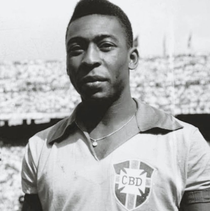 Descanse em paz, REI! 👑🖤