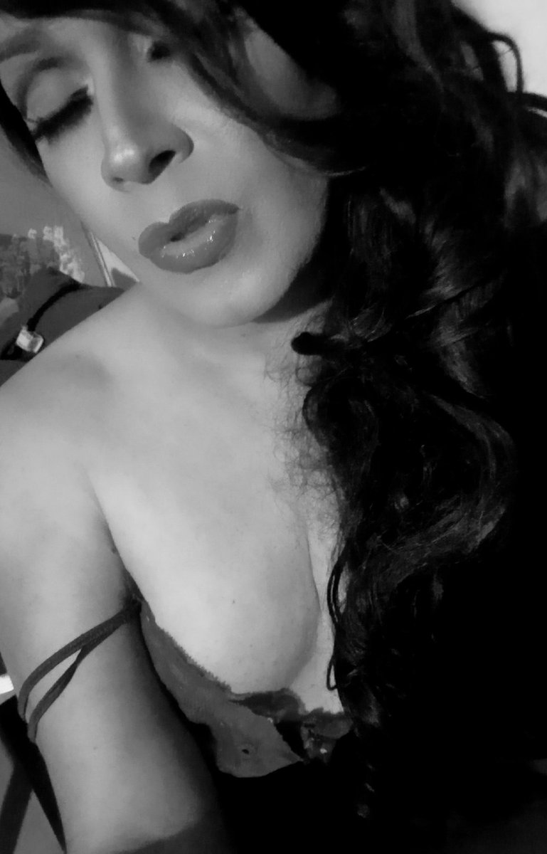 yanisolar's tweet photo. Papis....q este dΓa la pasen exxtra bn ...y q si tienen frΓo...puedo dar calor d hembra ...mis labios y mi interior t pueden hacer sudar...quien tiene frΓo??ππ₯πππ( RT RT RT RT RT) #cdmxbi #tvscdmx #transcdnx #edomex #activoscdmx #activosedomex https://t.co/ujdArgeXq7