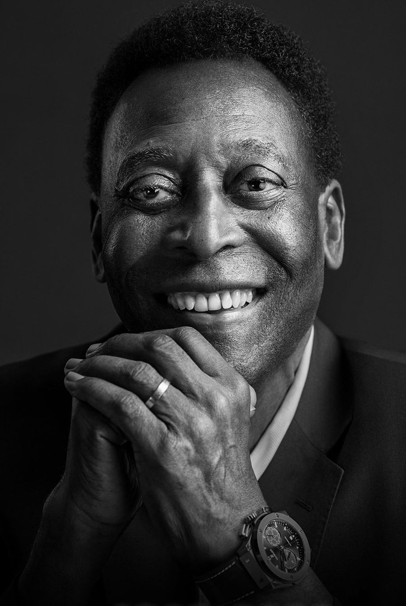 BeardedFC's tweet photo. An icon &amp; a football god - @Pele https://t.co/7YaajN4c2G