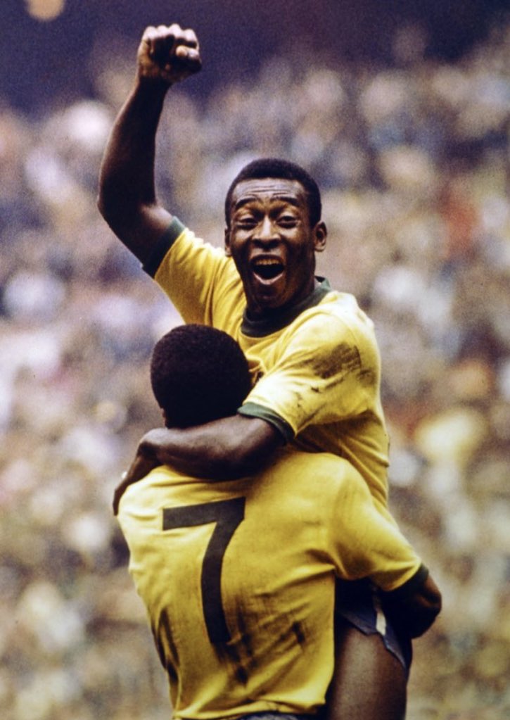 badiedits's tweet photo. Descanse em paz Pele, vc foi e sempre vai ser o melhor do futebol https://t.co/Zpc2kzsOiS
