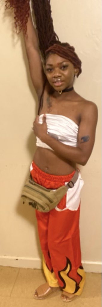 Angelic_T_'s tweet photo. I definitely appreciated God blessing me for 25 yrs and counting.😇
But 👺S/O to my first official #cosplay bcuz Erza legit is my favorite anime warrior🔥 Cannot to recreate🧞🧚🏾♂️🌈✨
#Titania #ErzaScarlet #Fairytail #TheKnight #SpatialMagic #SClassMage #Telekinesis #Requip https://t.co/5mDegkobzR