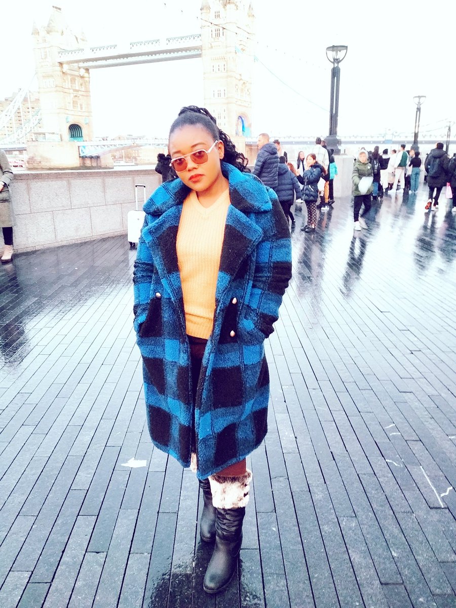seun_light's tweet photo. #londonriver #londonbridge #Japa #BBNajia https://t.co/BGYuCYCVZF