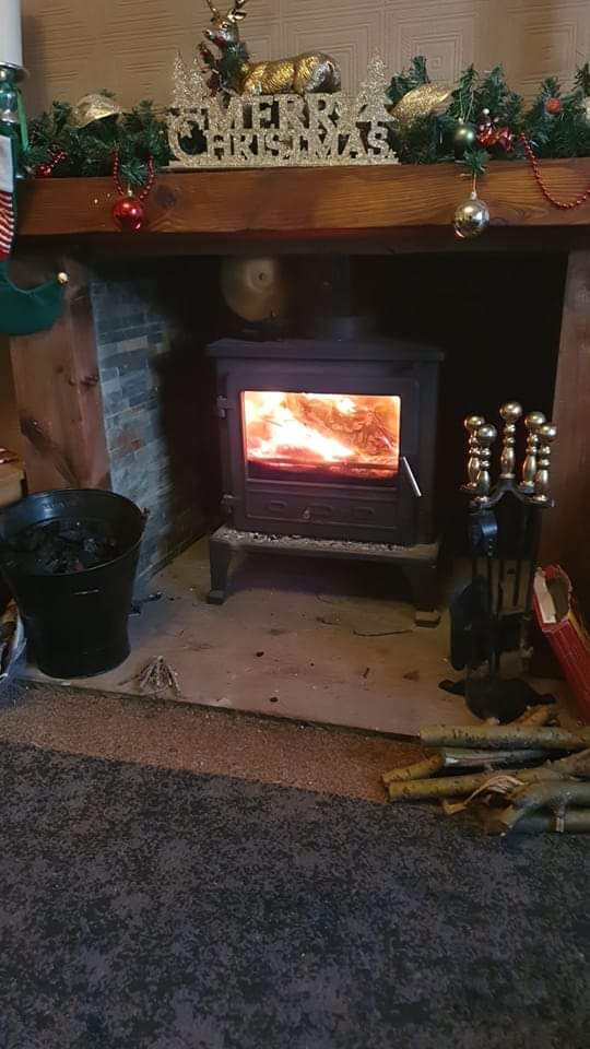 Just can't beat a real home fire 🔥