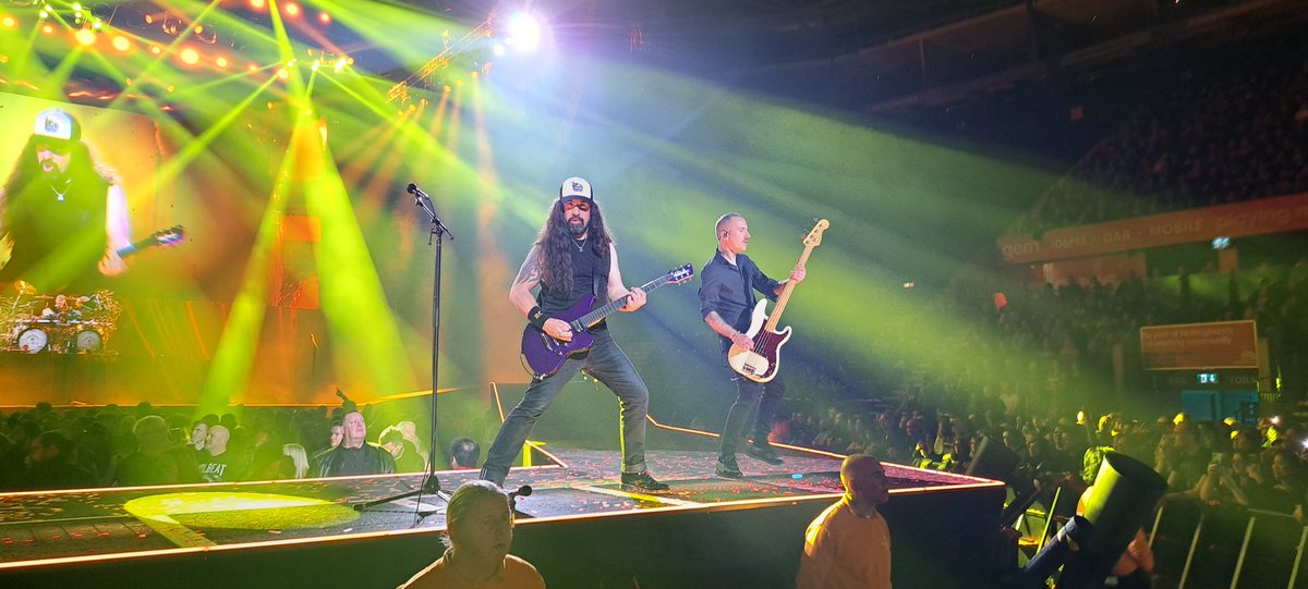 steve675r's tweet photo. Finally got round to posting. GREAT SHOW #VOLBEAT @RobCaggiano. Enjoy your rest and we'll see you soon 🤘 https://t.co/u4sF6cHt1D