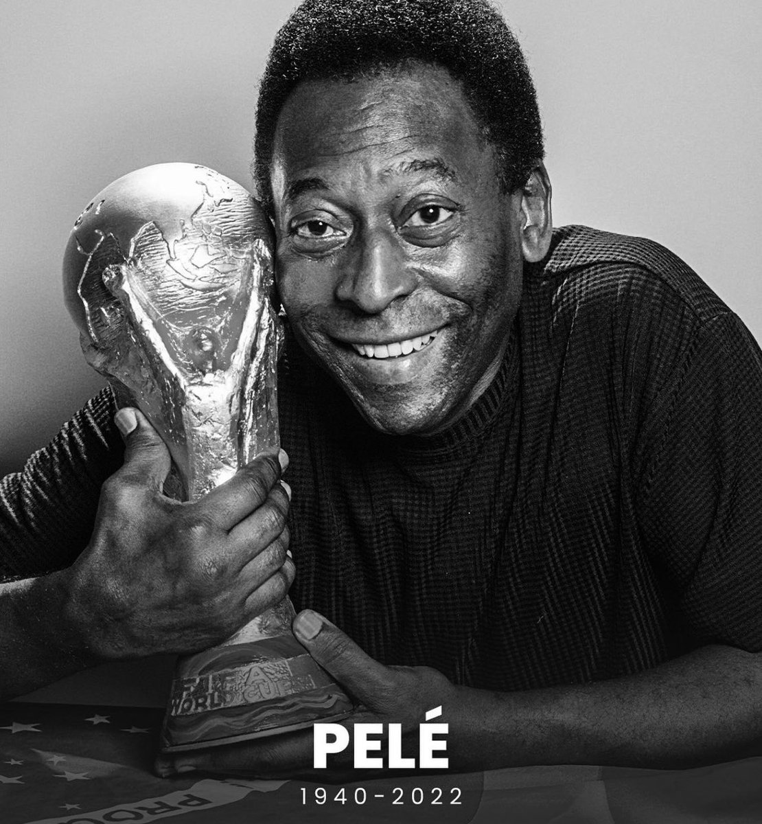 Javierito321's tweet photo. Hoy se ha ido el único jugador de la historia del futbol en ganar 3 mundiales. Considerado el rey del futbol…

PELÉ nos dice adios a los 82 años. https://t.co/U7nO9FSFnd