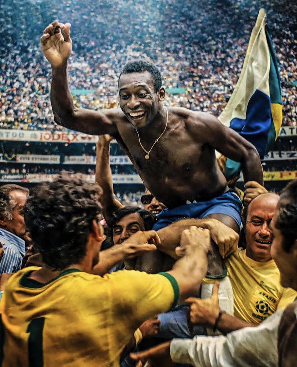 harryparewa's tweet photo. PELE HAS DIED. #BreakingNews https://t.co/e2AucOWWIm