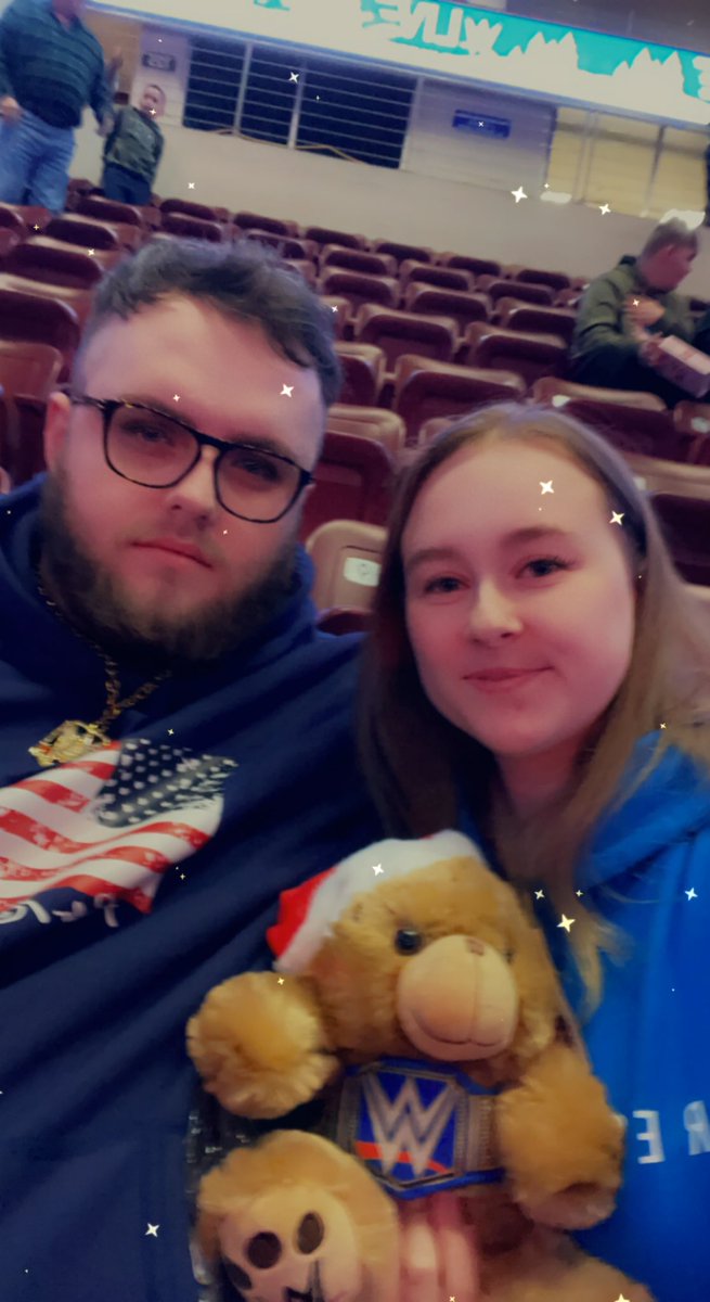 36_JustJess's tweet photo. Wooo! WWE TIME! ❤️🥰 #WWEHershey https://t.co/U9EYoRzaXq