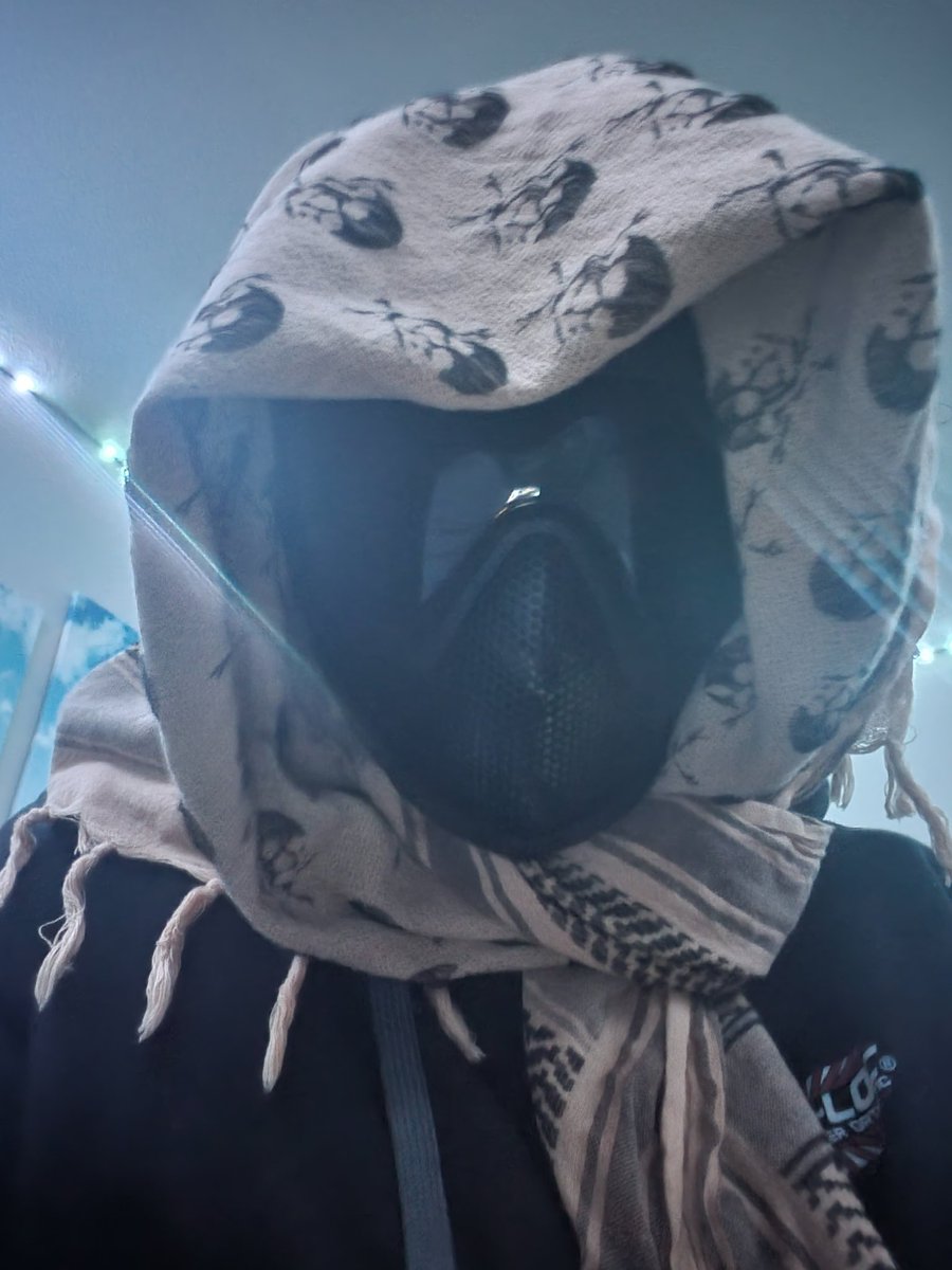 CodObsessed2's tweet image. I'm a terrorist now 😔